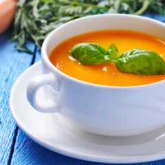 Receita de Sopa Crua Energizante (cenoura, aipo e coentros)